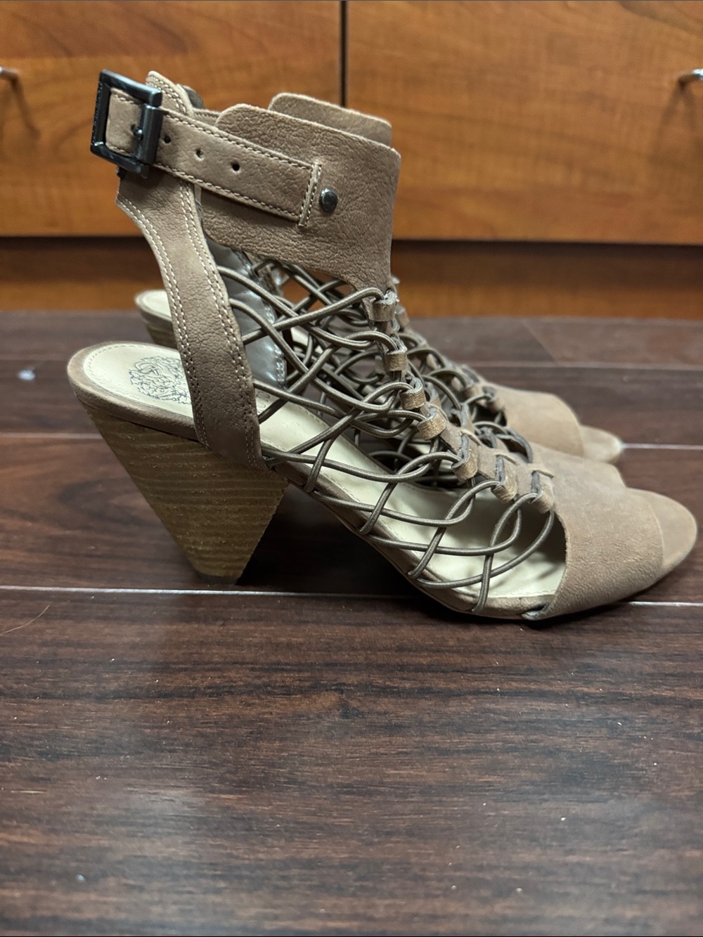 Vince Camuto Brown Suede Strappy Block Heel Sandals NWOT - Picture 2 of 6